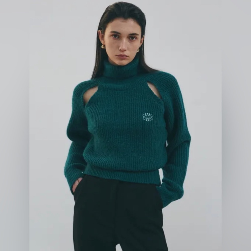 **NWT** Wild Fable Cut-Out Ribbed Sweater